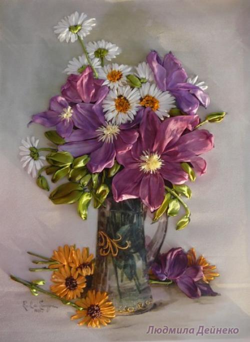 Вышивка лентами. С давних времен узкие полоски ткани применялись в повседневной жизни и хозяйственной деятельности людей. 08