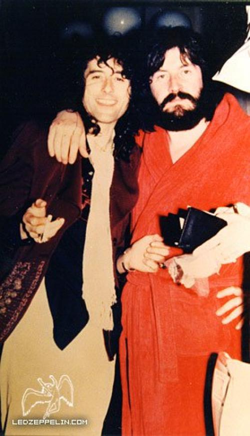 Onthisday in Led_Zeppelin_History: 7 июня 1977 - у Led Zeppelin прошел 1- ый из серии 6 концертов в Madison Square Garden в Нью-йорке. 02 Onthisday in Led_Zeppelin_History: 7 июня 1977 - у Led Zeppelin прошел 1- ый из серии 6 концертов в Madison Square Garden в Нью-йорке. 02