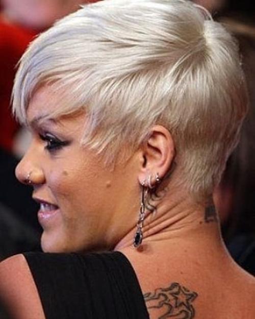 1-6?  Селебрити с короткими стрижками. 02