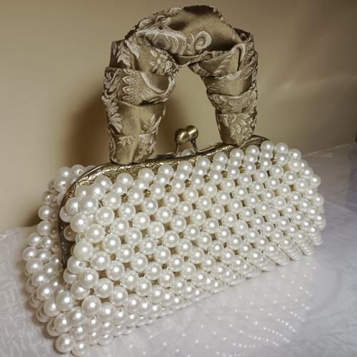 В наличии.   Это потрясающее описание сделано с помощью ИИ. 02