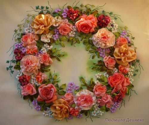 Вышивка лентами. С давних времен узкие полоски ткани применялись в повседневной жизни и хозяйственной деятельности людей. 03