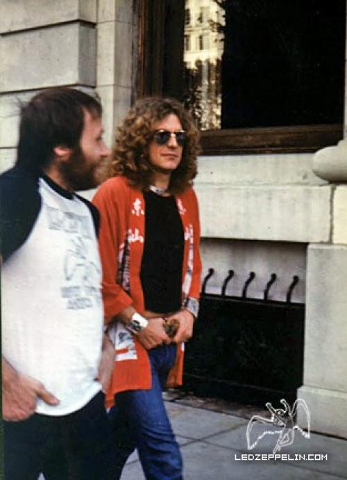 Onthisday in Led_Zeppelin_History: 7 июня 1977 - у Led Zeppelin прошел 1- ый из серии 6 концертов в Madison Square Garden в Нью-йорке. 05 Onthisday in Led_Zeppelin_History: 7 июня 1977 - у Led Zeppelin прошел 1- ый из серии 6 концертов в Madison Square Garden в Нью-йорке. 05