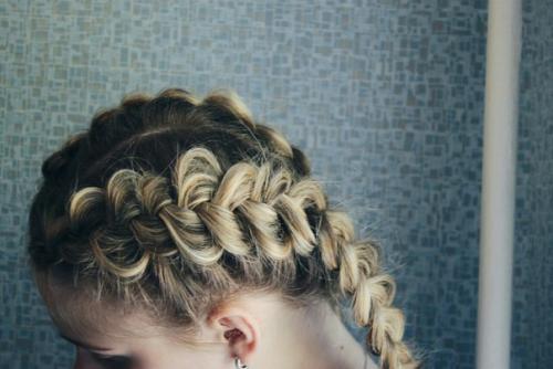 Милые дамы, лето - то самое время года, когда можно поэкспериментировать с прическами? 01