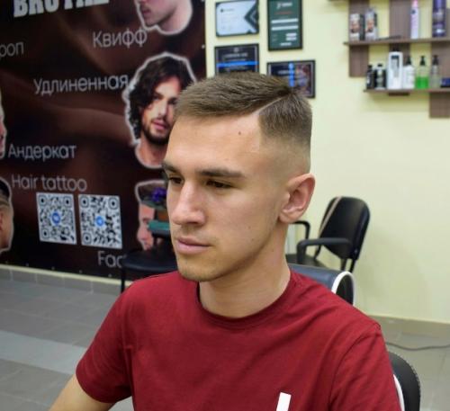 Подбирая стильную, современную стрижку, мастер рекомендует учитывать некоторые особенности: 03