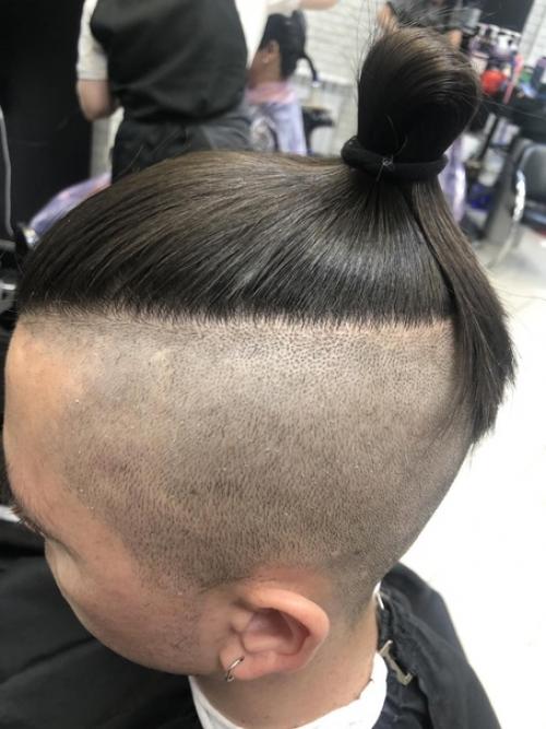 Стрижка делает нас индивидуальными, подчеркивает стиль и образ жизни, является прекрасным способом самовыражения! 01