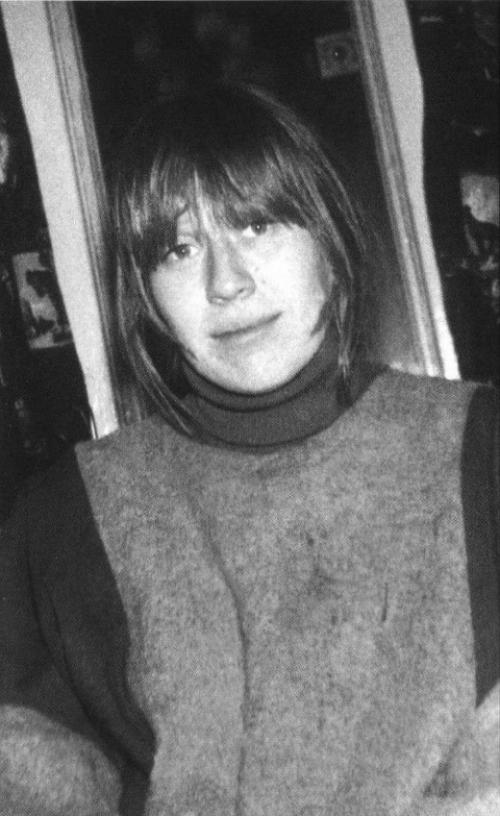 Я думаю, если бы Янка Дягилева узнала бы, что о ней будет писать стилист, как об иконе стиля, она была бы ошарашена, скажем так. 02 Я думаю, если бы Янка Дягилева узнала бы, что о ней будет писать стилист, как об иконе стиля, она была бы ошарашена, скажем так. 02