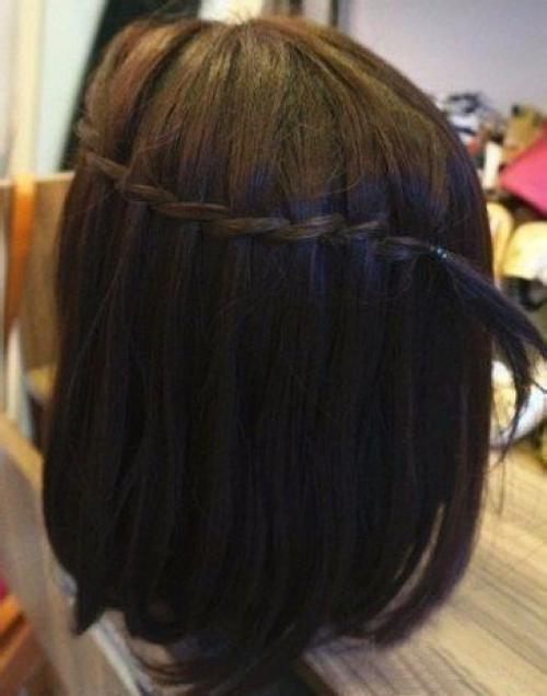 Красивая прическа на среднюю длину волос. 06