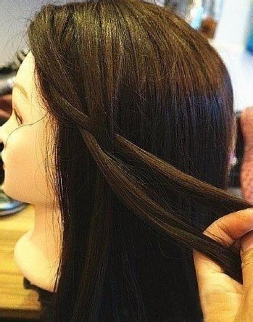 Красивая прическа на среднюю длину волос. 04