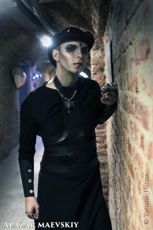 Жизнь так коротка, чтобы носить скучную одежду. 04