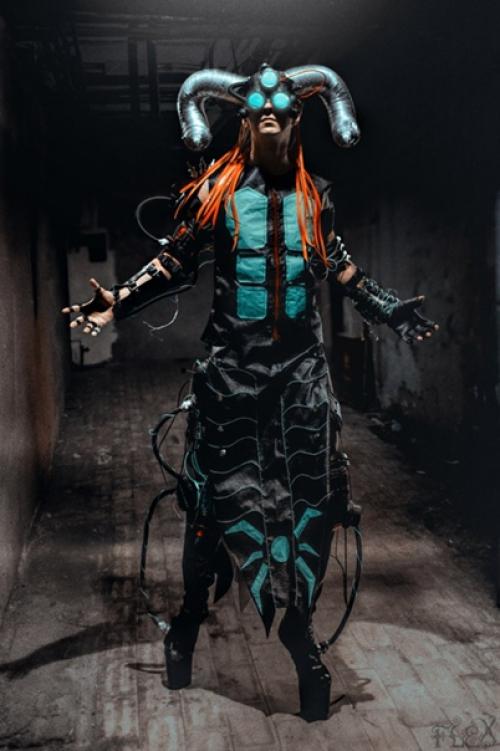 Жизнь так коротка, чтобы носить скучную одежду. 05