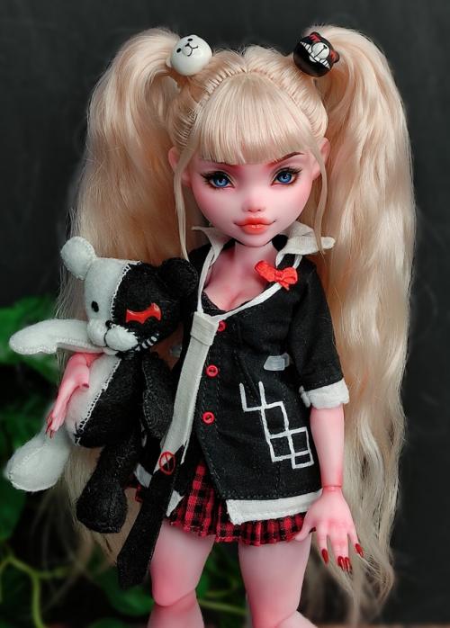 Чуть-чуть запозднилась с постом, но лучше поздно. 04