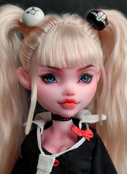 Чуть-чуть запозднилась с постом, но лучше поздно. 02