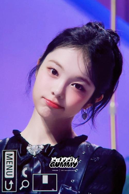 Корейские фанаты продолжают восхищаться причёсками Иан из Hearts2hearts. 04