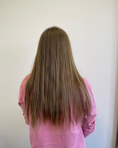 Виктория долго не решалась на окрашивание и сомневалась подойдёт ли ей. 05