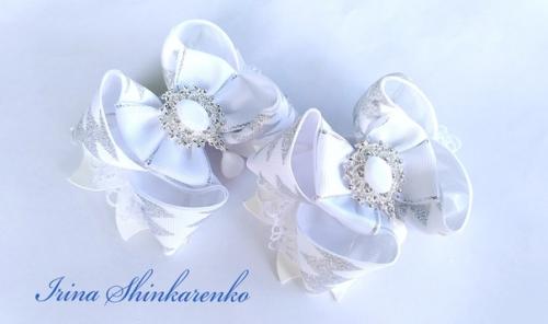 Белые, нарядные, праздничные, пышные бантики в наличии! 01