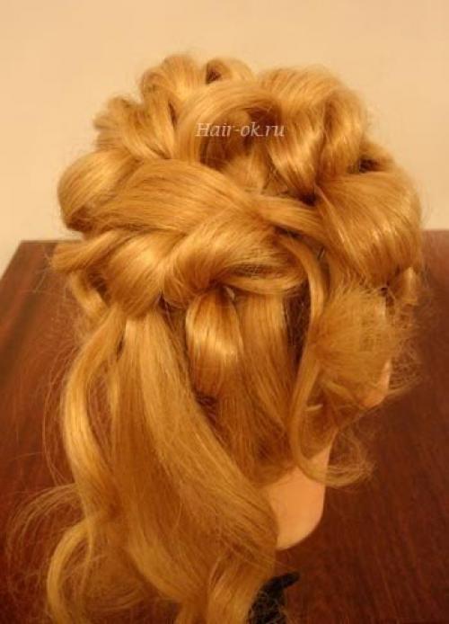 Прическа с колоском и буклями на выпускной. 07 Прическа с колоском и буклями на выпускной. 07