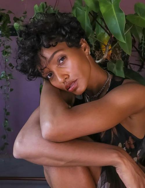 Стрижка - гарсон: 9 примеров модной прически под Мальчика. 01