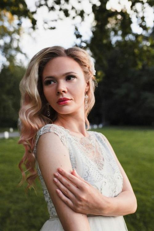 Дорогие невесты, готова сделать для вас макияж и прическу. 02