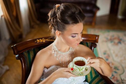 Дорогие невесты, готова сделать для вас макияж и прическу. 04