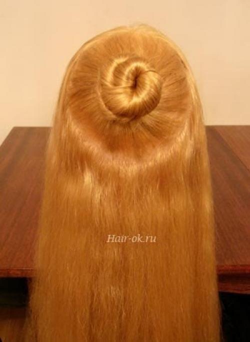 Прическа с колоском и буклями на выпускной. 01 Прическа с колоском и буклями на выпускной. 01