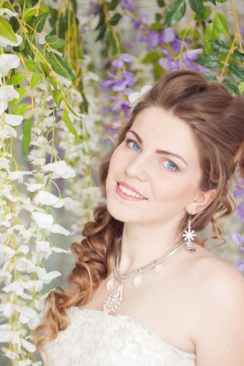 Дорогие невесты, готова сделать для вас макияж и прическу. 06