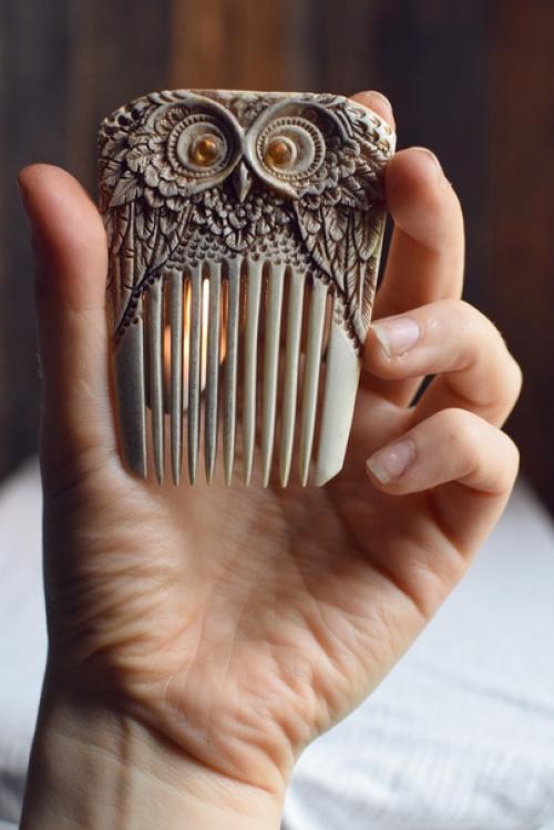 Гребень Филин с Янтарными Глазами. 02