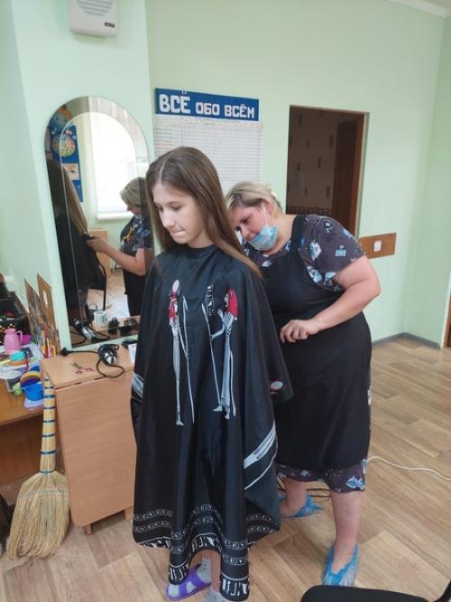 Одним из элементов подготовки к такому важному событию как новый учебный год, является стрижка. 08