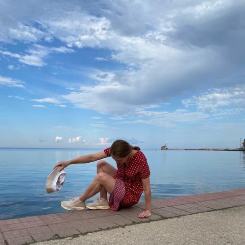 Всегда так интересно, как у людей с отпуска много фото, где они красивые, а точнее идеальная прическа, хорошо сидит одежда, осанка, улыбка …? 06