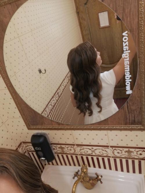 Шикарная Регина.  Я в прошлом посте её уже выкладывала, а теперь хочу показать, как прическа и макияж дожили до вечера. 02