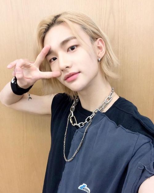 Instiz корейские нетизены делятся мнениями по поводу любимой причёски хёнджина из Stray Kids. 01