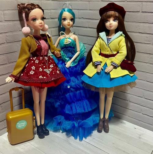 Довольно часто покупаю кукол б/у. для меня очень важно, чтобы кукла после того, как дарила радость ребенку, не была выброшена на помойку. 01