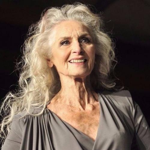 Вроде бы обычная бабушка. 04