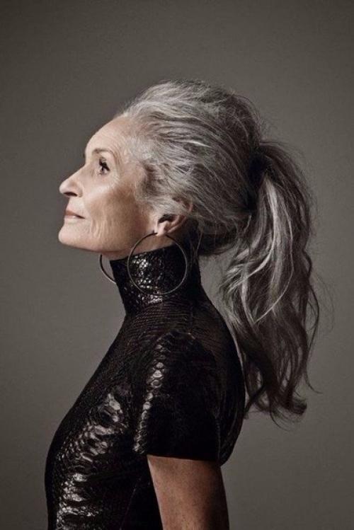 Вроде бы обычная бабушка. 05