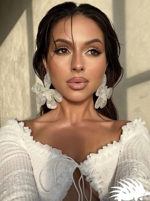 Нюша расцвела после развода: новые фотографии и множество комплиментов. 01