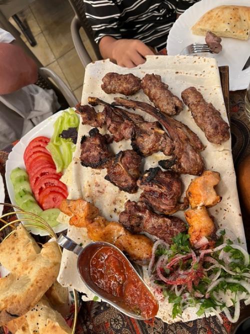 Солнечный Дагестан.  Местные жители, очень гостеприимные и доброжелательные, создали атмосферу нашего отпуска. 05