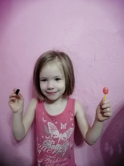 Оставила в парикмахерской 2500. 01