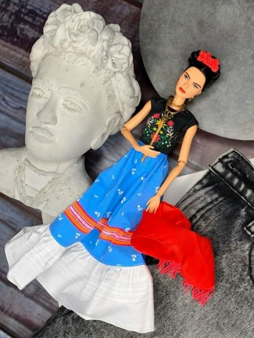 Когда есть вопросы, в которых не хочется, а порой и нельзя ошибиться, спасает коллективный разум. 01