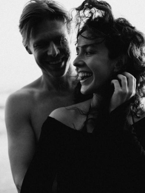 Недавно в соцсетях появились кадры с Никитой Ефремовым и Софьей Гершевич на Бали. 02