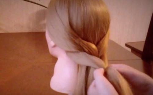 Простая прическа Коса с Резинками (пошаговый урок). 03