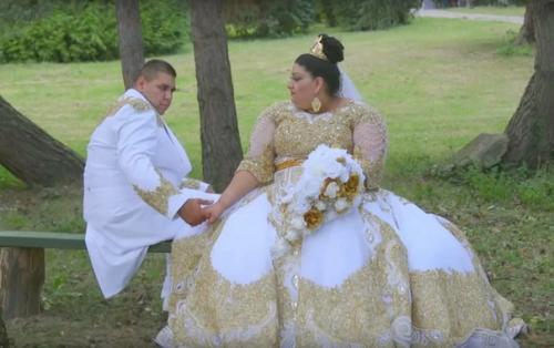 Свадьба цыган: 19-летняя невеста в платье за 12 миллионов. 02