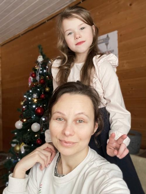 Всегда есть те, кто в любых обстоятельствах, и при любом освещении получается на фото идеально! 03