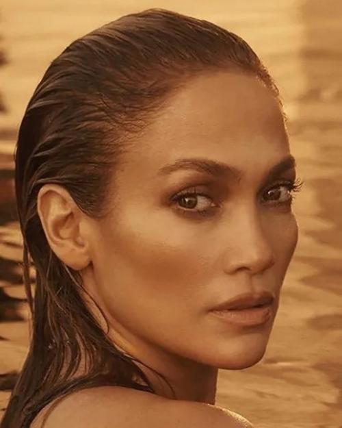 Фотосессия vs реальность: как на самом деле выглядят звезды вблизи. 02