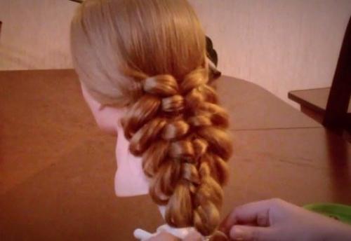Простая прическа Коса с Резинками (пошаговый урок). 08