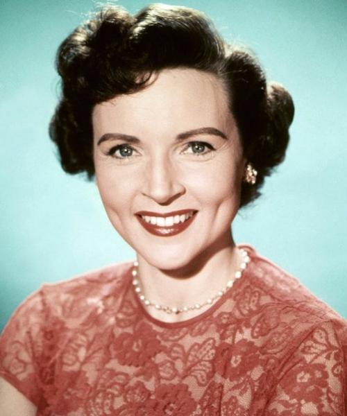 17 января свой 99-й день рождения отправздновала королева комедии легендарная Бетти Уайт. 09