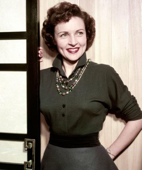 17 января свой 99-й день рождения отправздновала королева комедии легендарная Бетти Уайт. 05