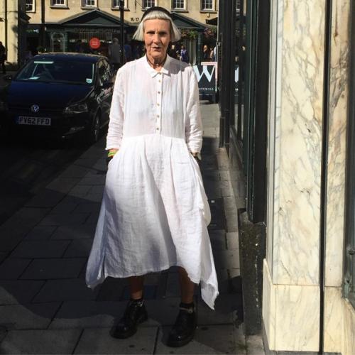 Джин Вудс (Jean Woods) - 80-летняя модница из британского города бат. 05