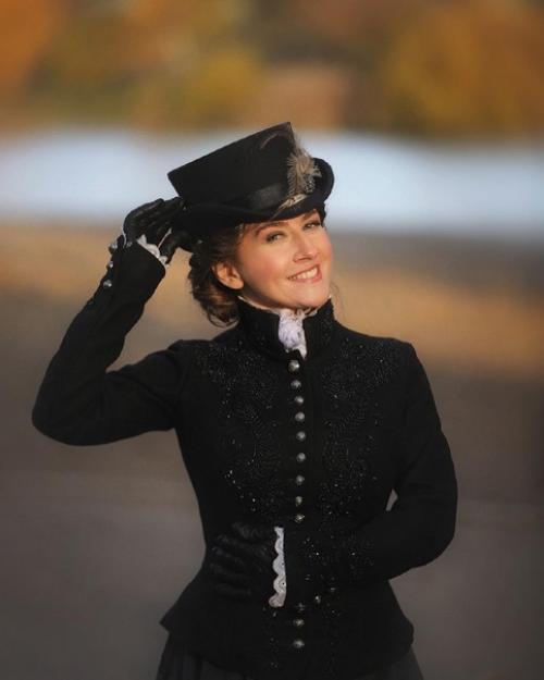 Эта девушка Ирина, так гармонична в этом образе! 01