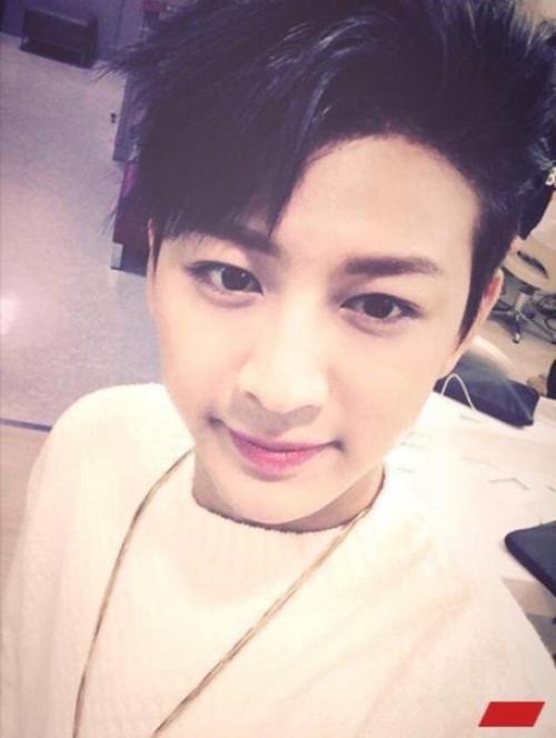 Ikon.  Кто прекрасней всех на свете в Ikon? 04