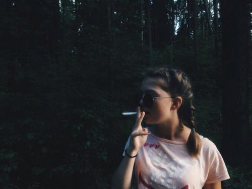 Поясни.  На 1 фото показалось, что у тебя половые губы около ебла. 01