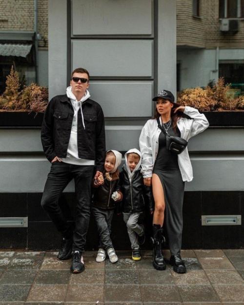 Чекалины - известные блогеры. 03